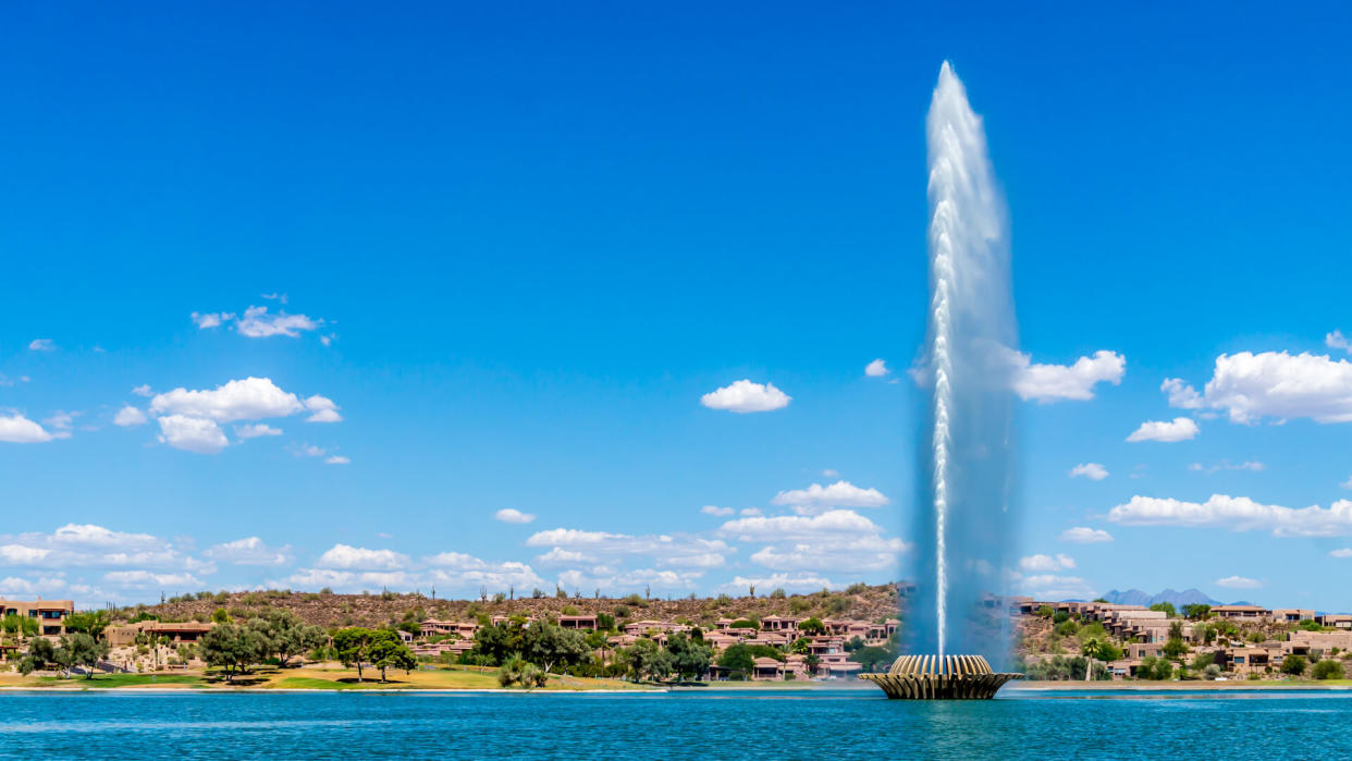 America's highest fountain at the town of Fountain Hills in Arizona - Image.