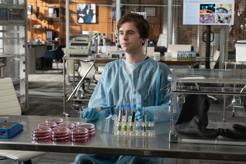 Dr. Shaun Murphy (Freddie Highmore) tries to come up with two living-save solutions in "The Good Doctor" finale. He comes up with one and learns to accept the other outcome.