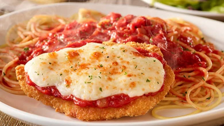 plate of chicken parmigiana