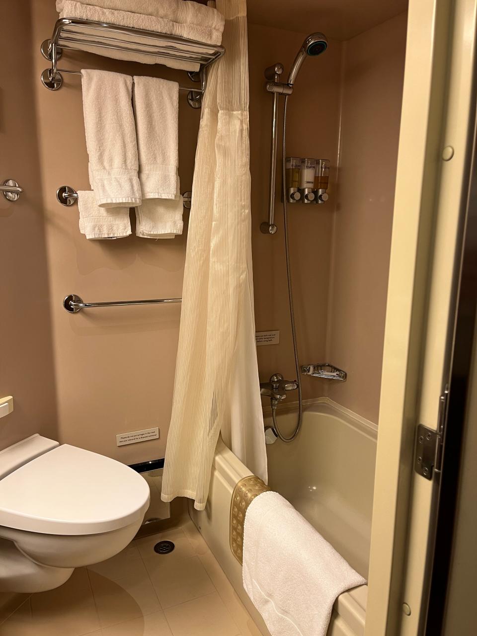 shower in westerdam verandah stateroom