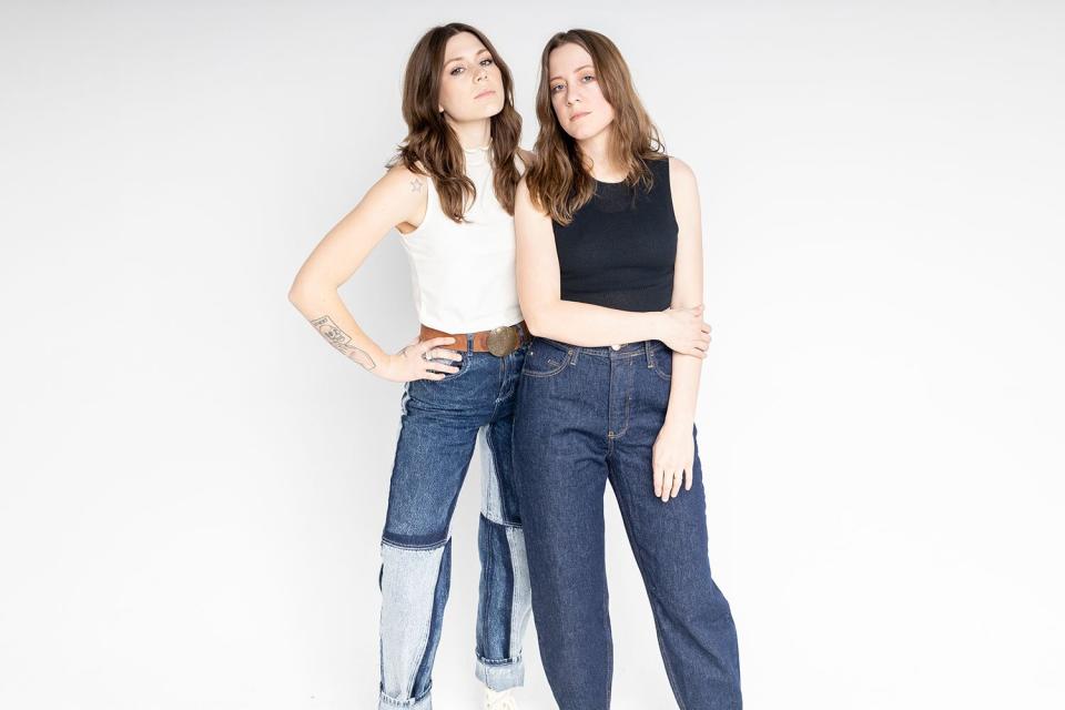 ·      Larkin Poe Open Up About the Influence of Artists Such as Keith Urban, Sheryl Crow and Fellow Sister Act Heart