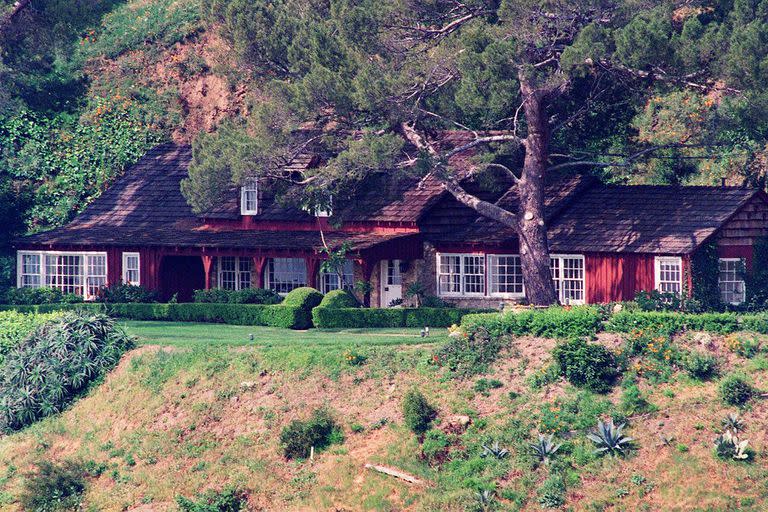 Foto de 1992: Benedict Canyon estate, en las colinas Los Angeles donde la actriz Sharon Tate fue asesinada
