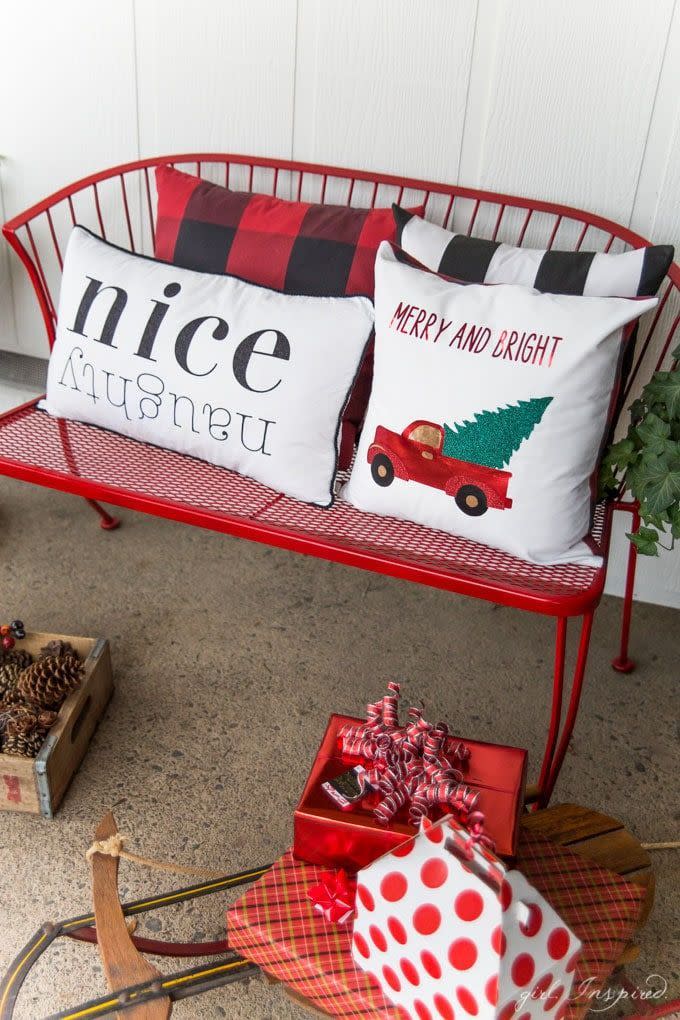 DIY Outdoor Christmas Pillows