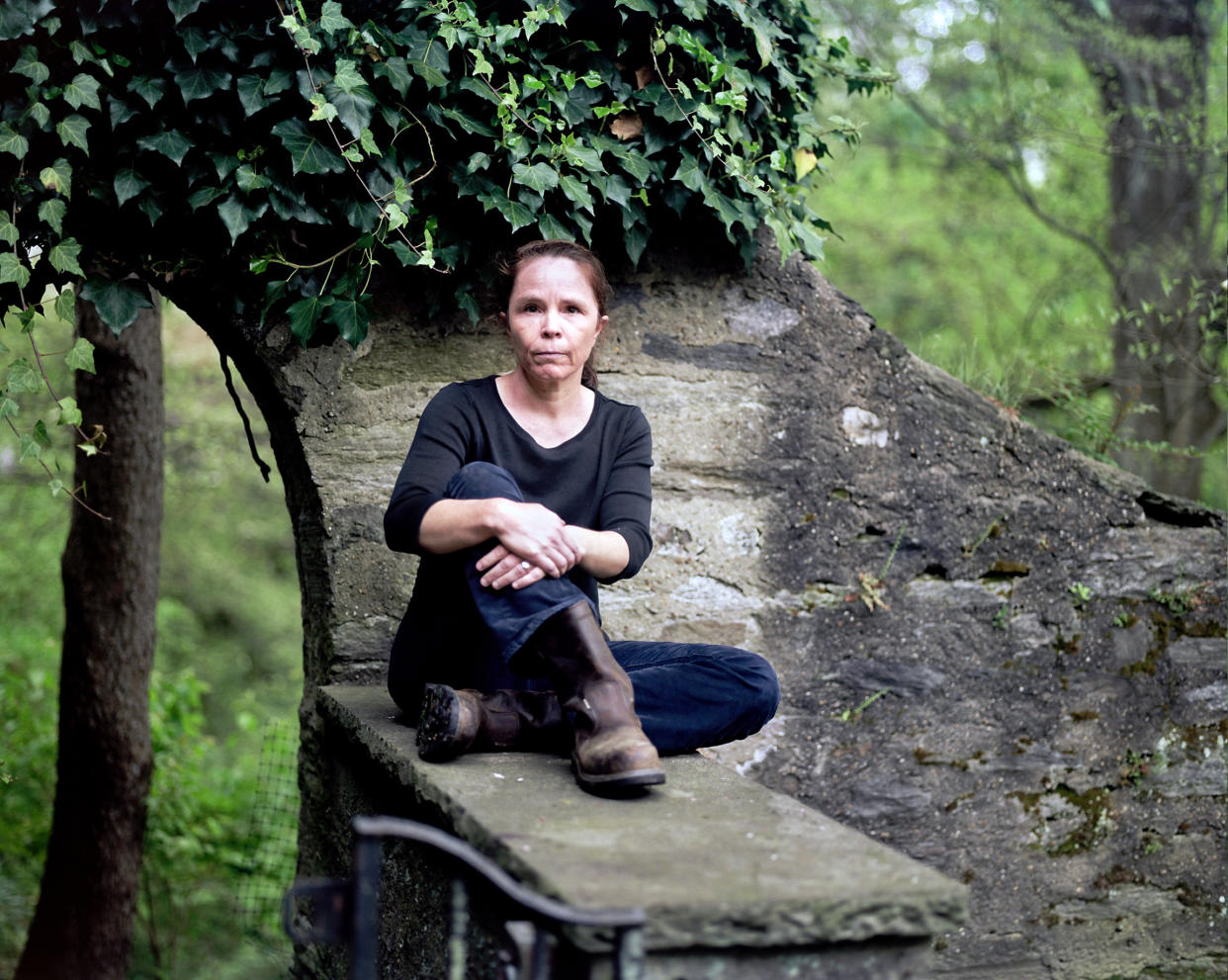 Jennifer Wilcox en su casa en Filadelfia, el 1.° de mayo de 2022. (Michelle Gustafson/The New York Times)