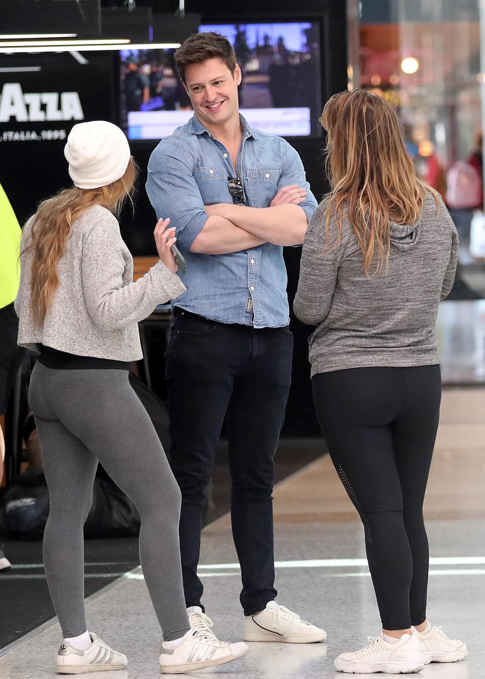 A photo of Matt Agnew and Chelsie McLeod at Sydney airport on Friday September 20. Photo: DIIMEX.