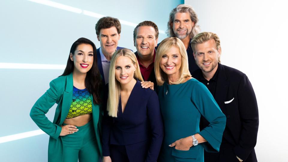 Die Jury in der 14. Staffel der TV-Show „Die Höhle der Löwen“ (v.l.): Tijen Onaran, Carsten Maschmeyer, Janna Ensthaler, Ralf Dümmel, Dagmar Wöhrl, Nils Glagau und Tillmann Schulz.  - Copyright: RTL