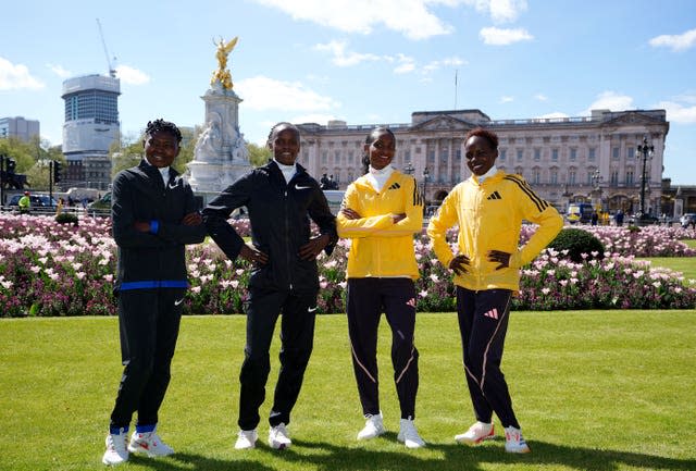 Kenya’s Ruth Chepngetich, (left), Brigid Kosgei, Ethiopia’s Tigst Assefa and Kenya’s Peres Jepchirchir (right) 