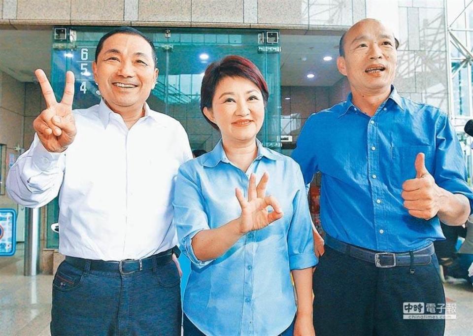 圖為前高雄市長韓國瑜（右起）、台中市長盧秀燕與新北市長侯友宜。（本報系資料照片）