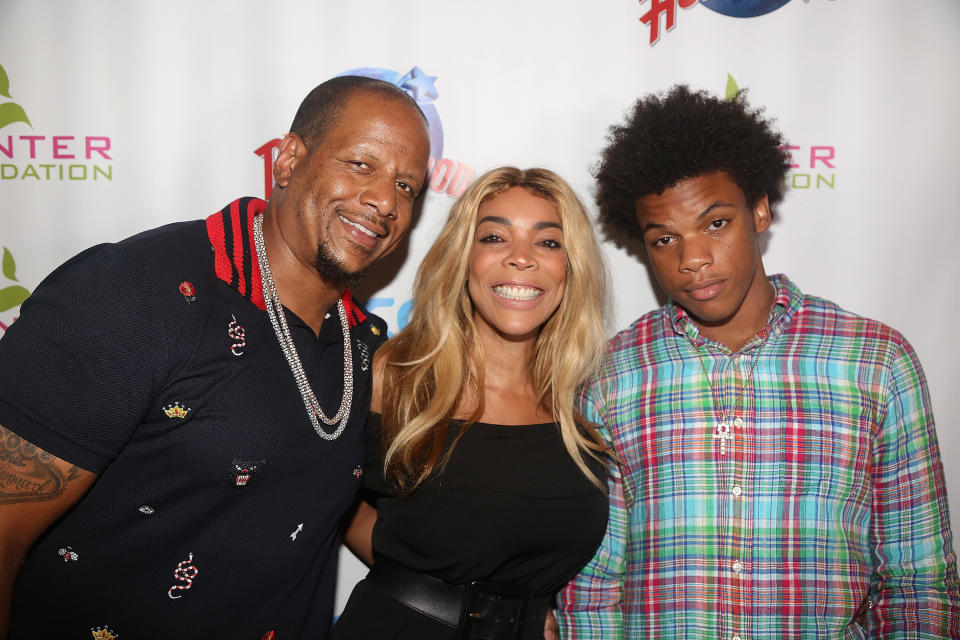  Kevin Hunter, Wendy Williams and Kevin Hunter Jr. pictured in 2017. (Photo: Bruce Glikas/Bruce Glikas/Getty Images) 