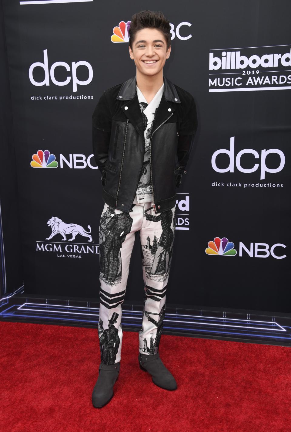 <h1 class="title">Asher Angel</h1><cite class="credit">Photo: Getty Images</cite>