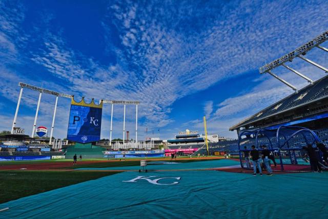 Royals honor Kansas City's Negro Leagues past