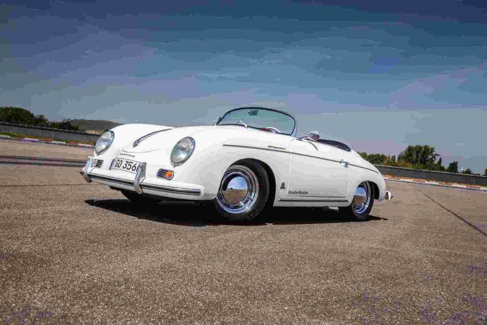 電影《驚天動地60秒》中出現的Porsche 356 1500 Speedster。