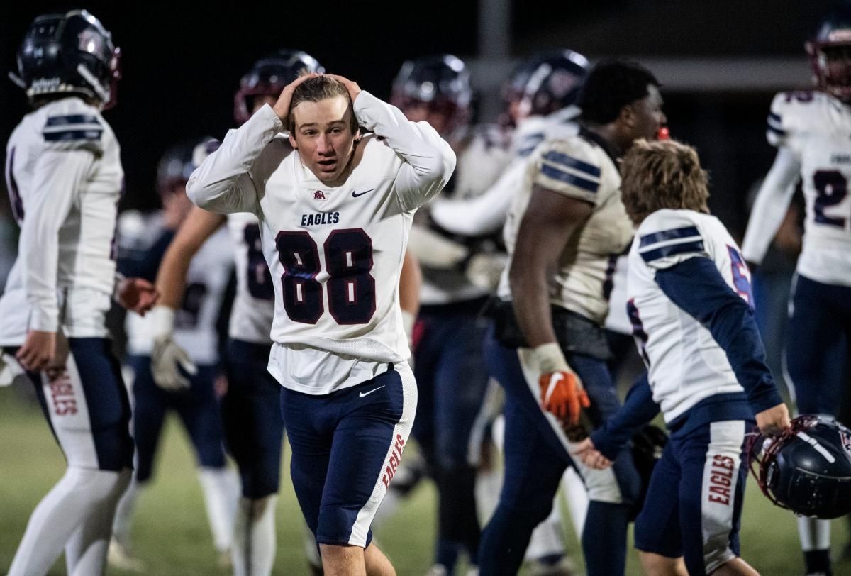 AHSAA Super 7 football championships continue Thursday. Follow for live