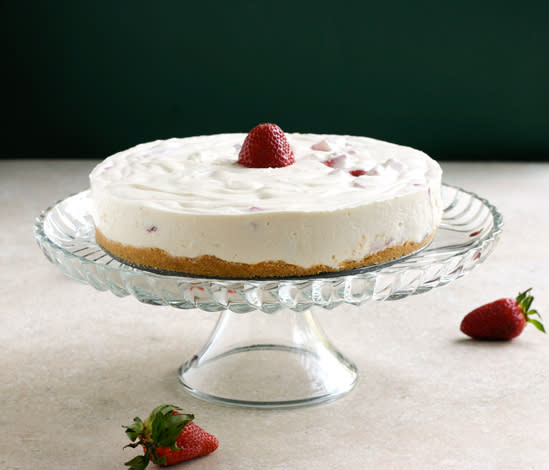 No-Bake Strawberry Cheesecake