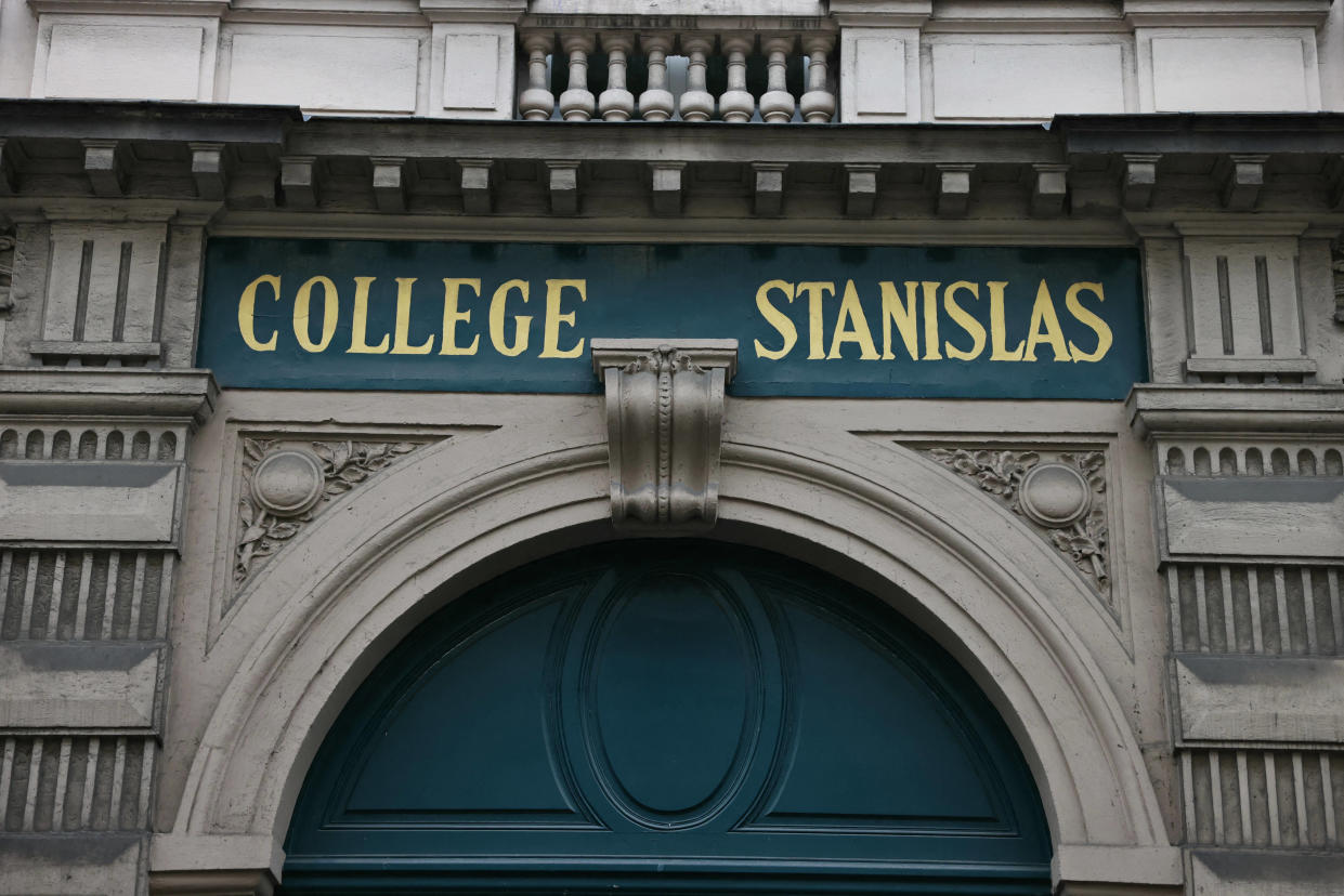Cette photo prise le 17 janvier 2023 montre une vue de la façade du collège collège Stanislas, à Paris. 