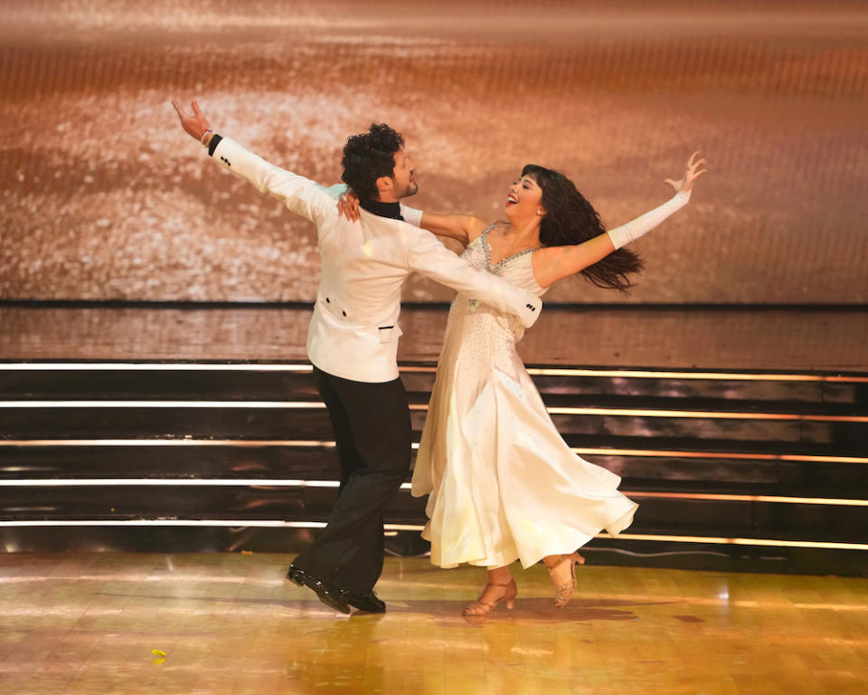 Xochitl Gomez and Val Chmerkovskiy