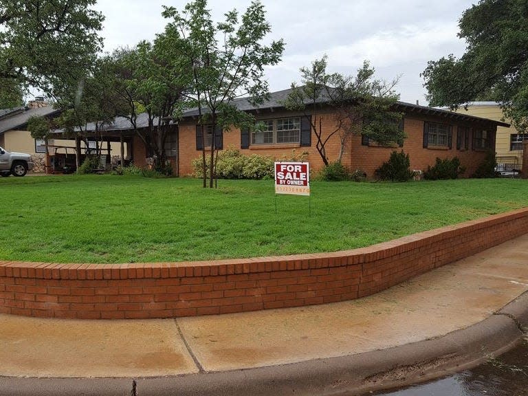 laura bush childhood home