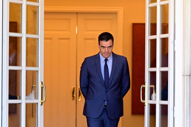 El primer ministro español, Pedro Sánchez, llega antes de recibir al presidente de Guinea-Bissau en el Palacio de La Moncloa en Madrid el 1 de febrero de 2023