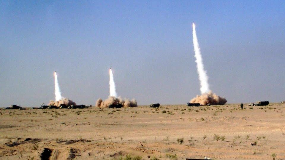 operation iraqi freedom m270a1 fires atacms missiles on march 2003