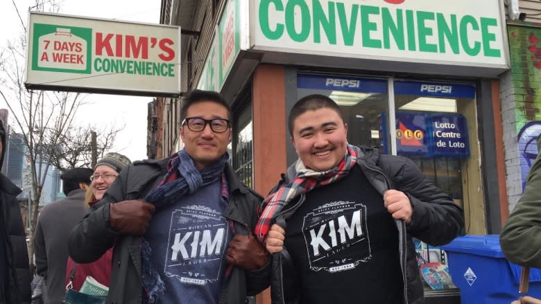 Kim's Convenience fans brave the cold to meet stars of hit CBC show