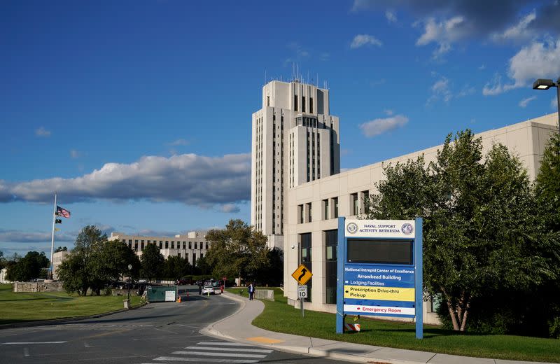 El presidente Trump pasará al menos los próximos días en el Centro Médico Militar Nacional Walter Reed en Bethesda, Maryland.