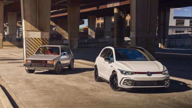 Volkswagen Golf GTI Clubsport 45 Celebrates 45 Years of the Hot Hatch