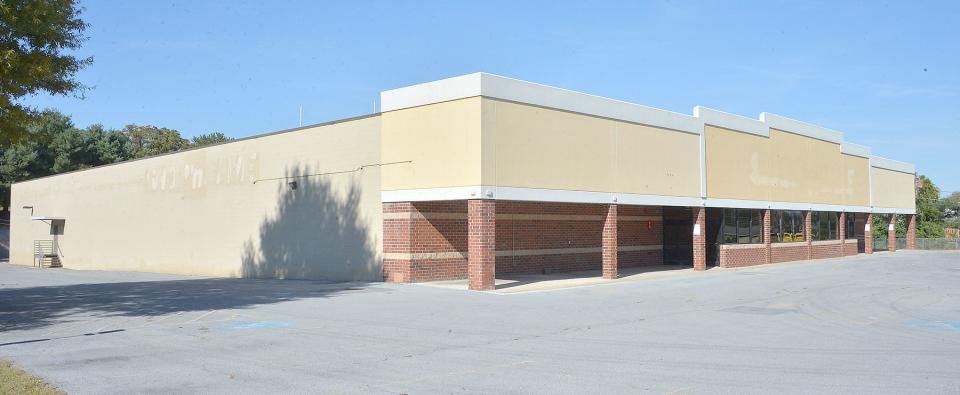 On Sept. 24, 2019, the Washington County Board of Commissioners unanimously approved the purchase of the former Shop 'n Save grocery building at 17718 Virginia Ave. for use by the county's Board of Elections.