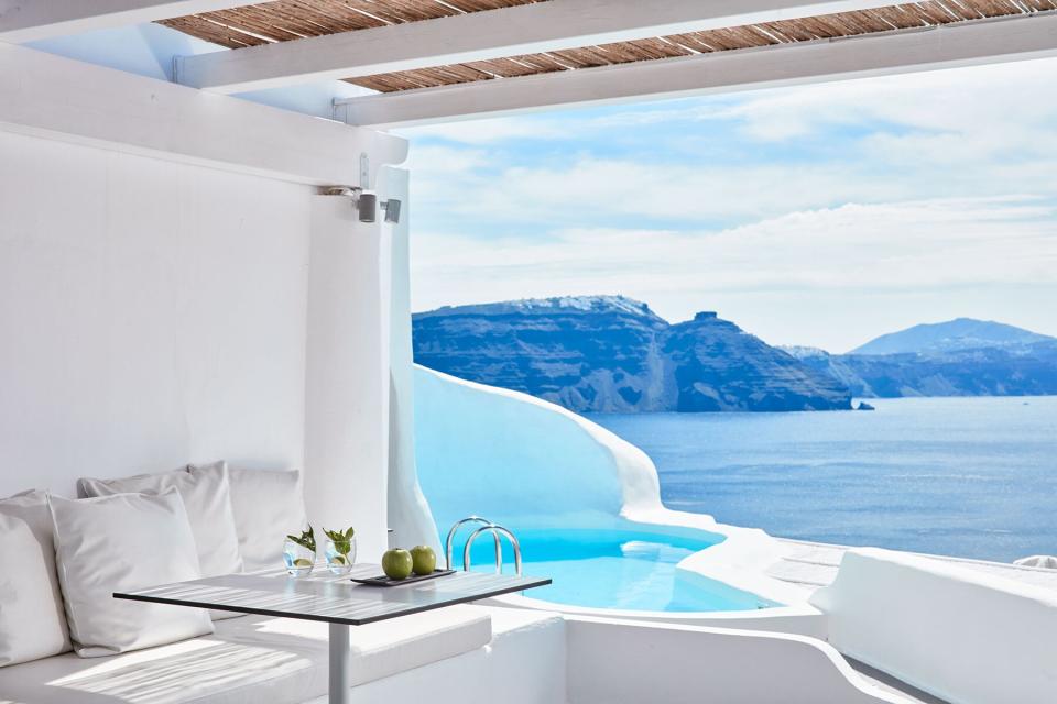 Katikies Luxury Hotel Santorini Rooms Suites