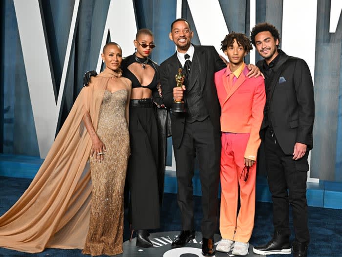 Will Smith con su familia tras ganar el Oscar