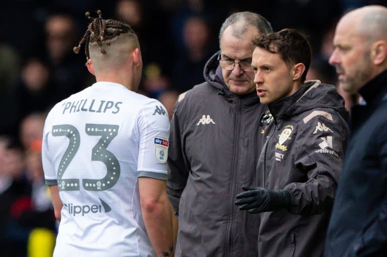 Phillips y Bielsa establecieron un fuerte vínculo en Leeds