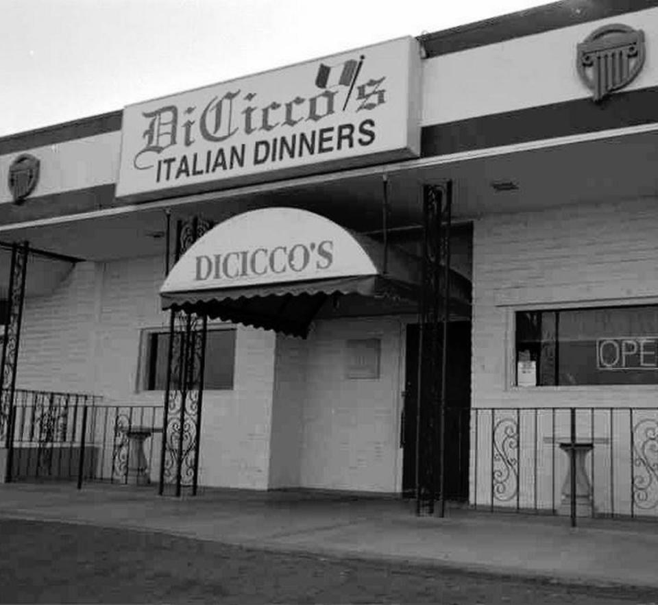 A DiCicco’s restaurant from the 1990s is pictured in this Fresno Bee file photo.