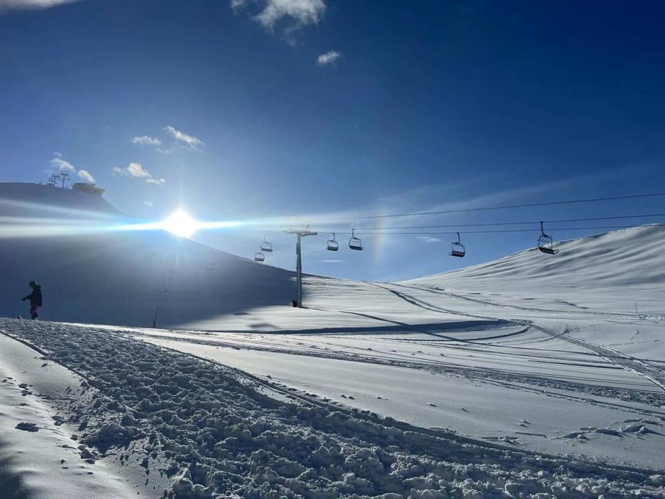 在開始滑雪之旅前，應查看天氣預報、即時交通狀況，以及滑雪勝地的運營狀態。（記者趙健/攝影）