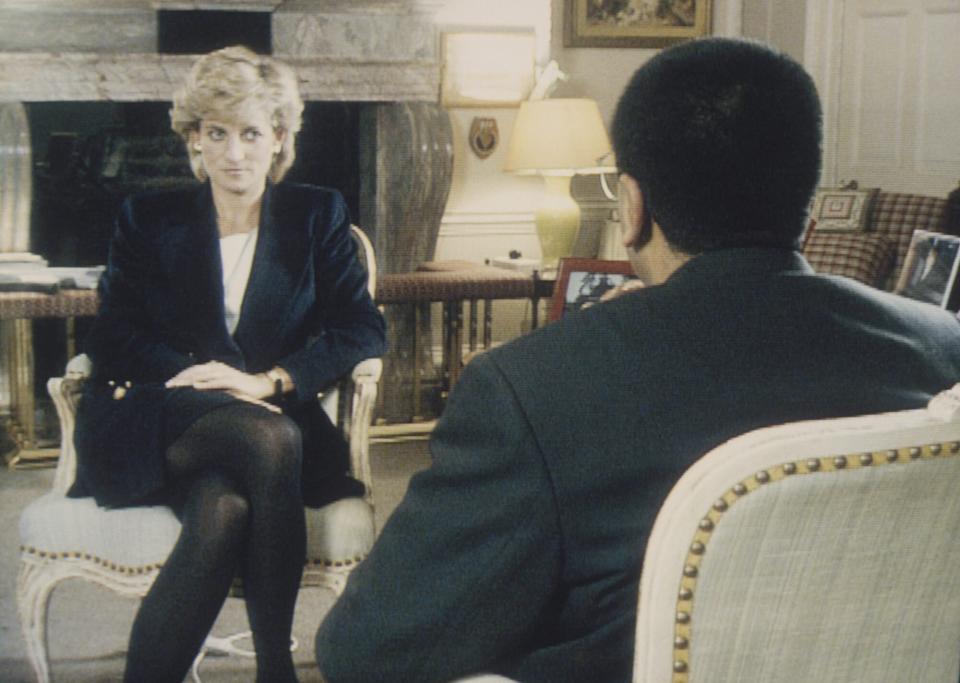 (Photo by © Pool Photograph/Corbis/Corbis via Getty Images) Princess Diana Being Interviewed 