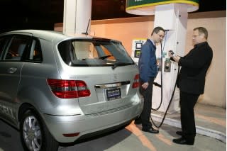 First Mercedes-Benz B-Class F-Cell hydrogen fuel-cell vehicle delivery, Newport Beach, Dec 2010