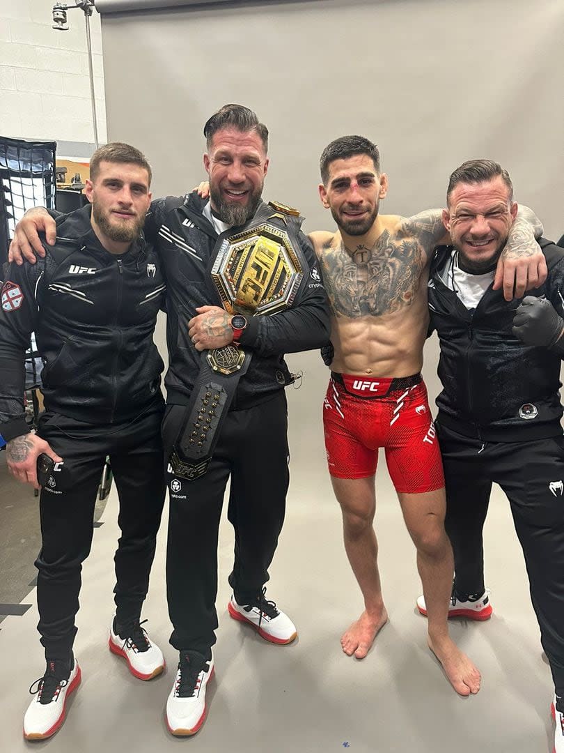 Aleksandre Topuria, Jorge Climent, Ilia Topuria y Agustín Climent, un equipo de trabajo que lleva años de entrenamientos