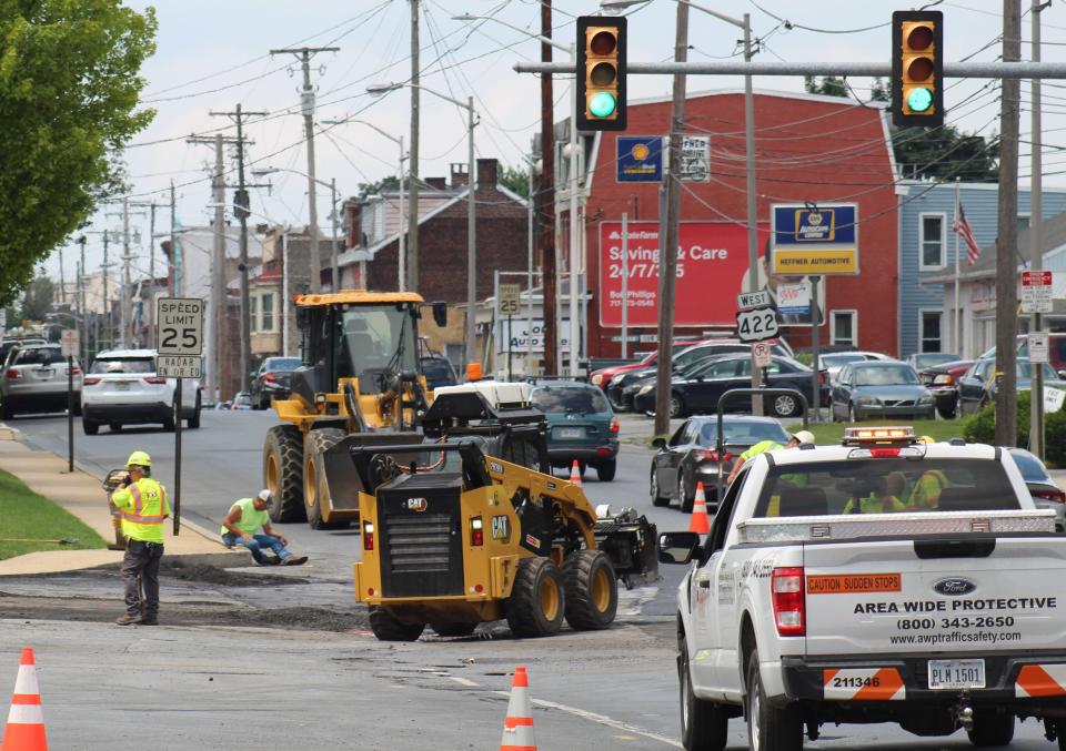 Construction at Cumberland Street and Lincoln Avenue, restricting Cumberland traffic to one lane Tuesday.
