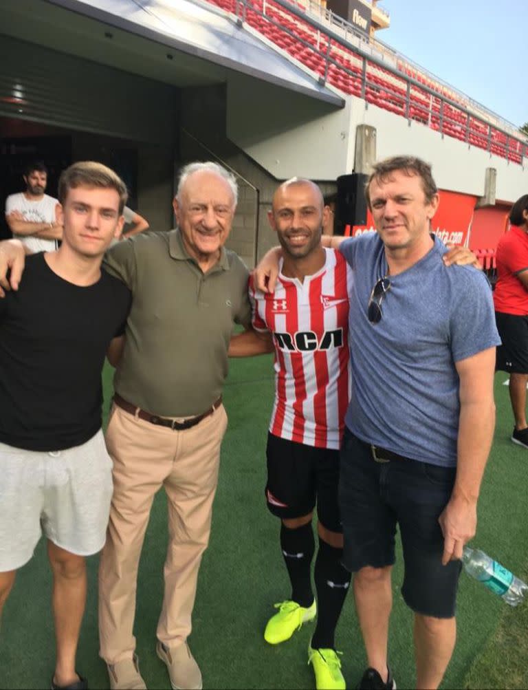 Jorge D'Elía, Javier Mascherano y Federico D'Elía: 100% pincharratas