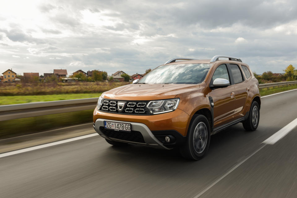 10e - Dacia Duster