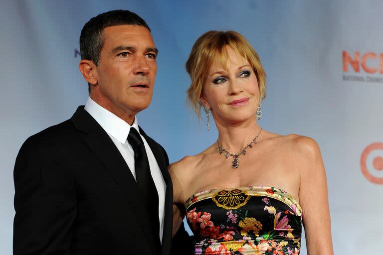 Antonio Banderas y Melanie Griffith: 18 años de matrimonio, seis divorciados y toda la vida como familia.