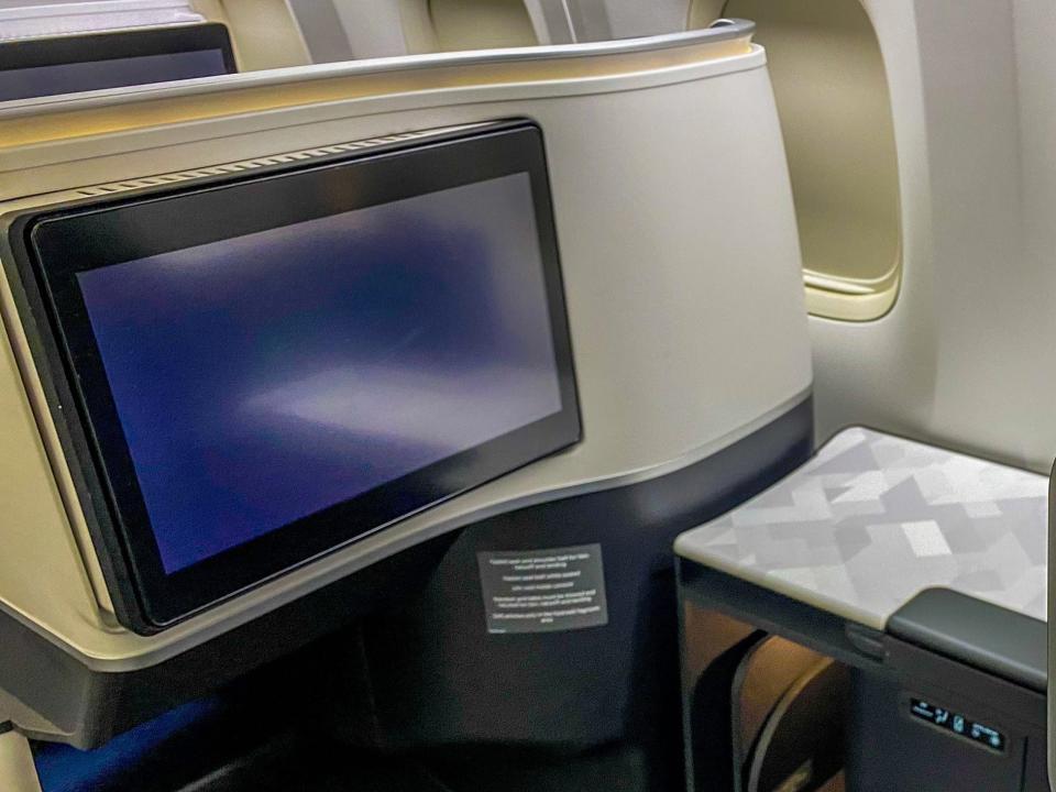 Delta Air Lines First Class Phoenix to Minneapolis Boeing 767-400ER