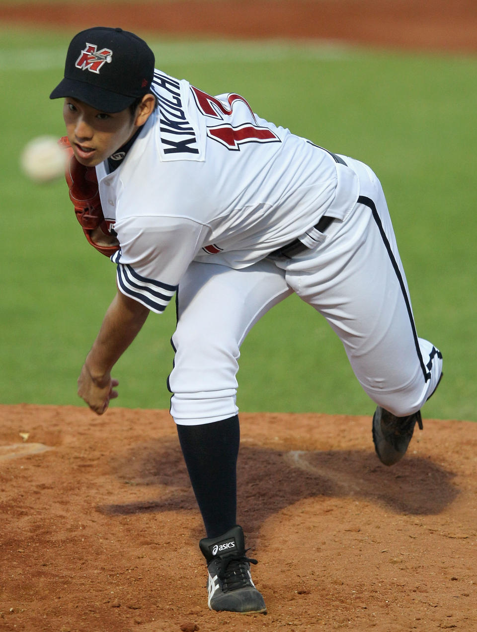 MELBOURNE, AUSTRALIA – NOVEMBER 17: Yusei Kikuchi pitcher for the Aces in action during the Australian Baseball League match between the Melbourne Aces and the Brisbane Bandits at Melbourne Showgrounds on November 17, 2011 in Melbourne, Australia. (Photo by Hamish Blair/Getty Images)