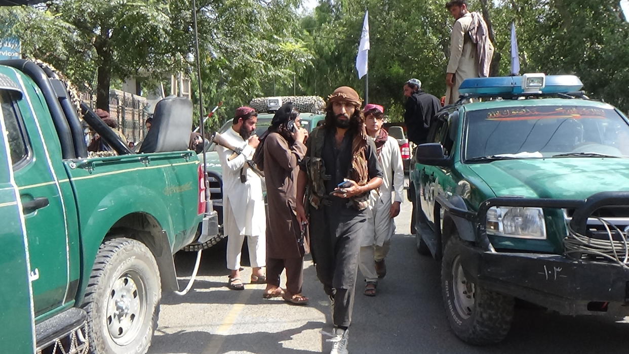 JALALABAD, AFGHANISTAN - AUGUST 17: Taliban members patrol the streets of Jalalabad city, Afghanistan on August 17, 2021, as the Taliban takes control of Afghanistan after President Ashraf Ghani fled the country. (Photo by Stringer/Anadolu Agency via Getty Images)