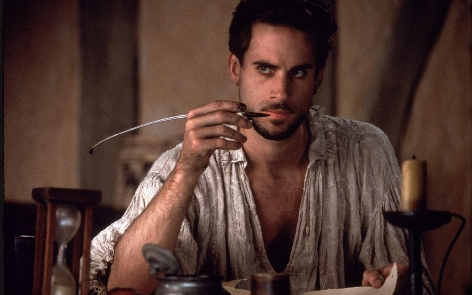 How to be as romantic as Shakespeare - Film Stills