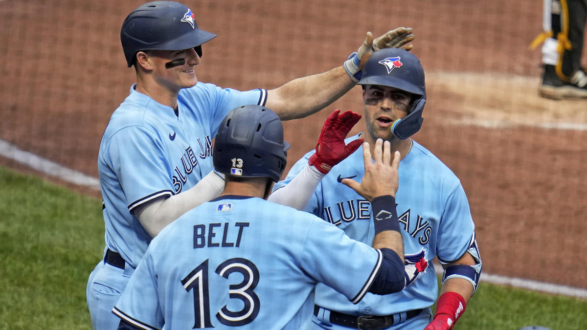 The Blue Jays revealed their new alternate jerseys, and they don't have any  blue 