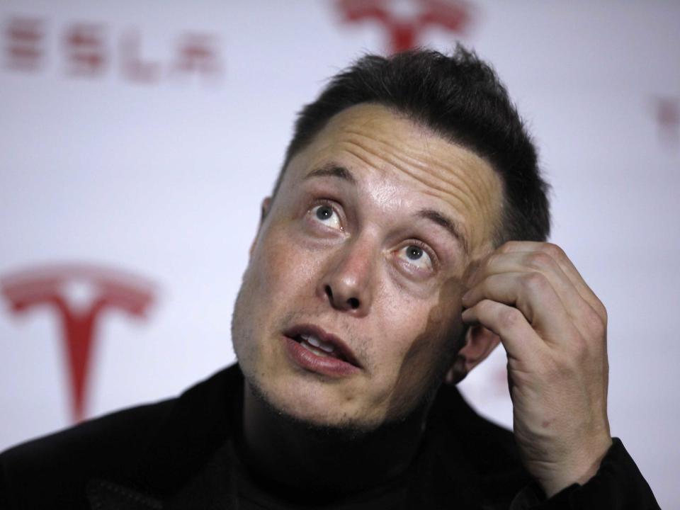 Elon-Musk-Tesla-looking-up