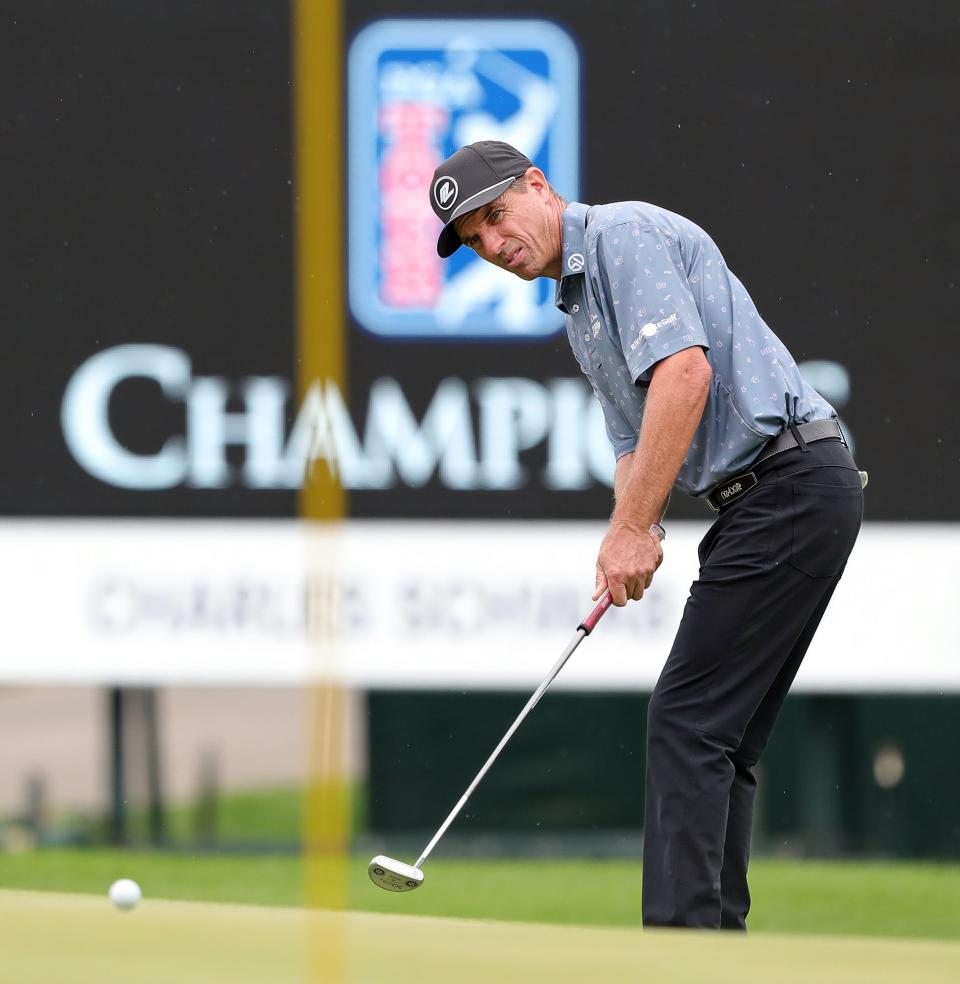 Steven Alker follows his putt on the 9th hole during second round of the Bridgestone Senior Players Tournament at Firestone Country Club on Friday.