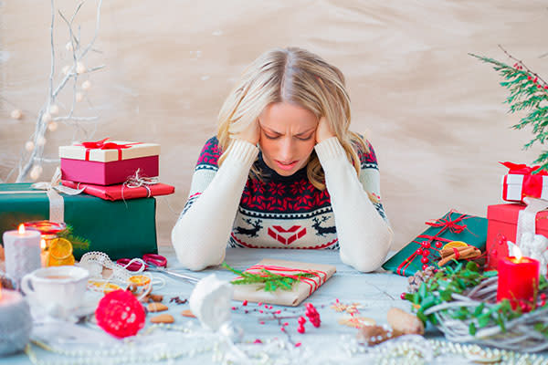 Planear las vacaciones navideñas podría ser abrumador si no tienes la ayuda de algunas buenas estrategias. Foto: grinvalds/Getty Images