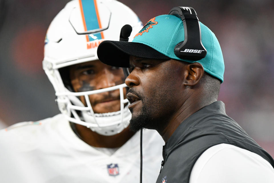 dolphins-brian-flores-tua-tagovailoa-downplay-deshaun-watson