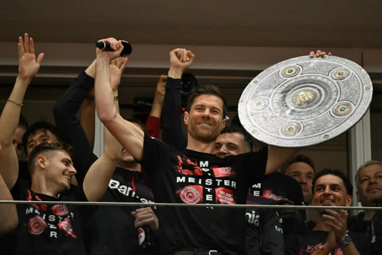 Xabi Alonso wants <a class="link " href="https://sports.yahoo.com/soccer/teams/leverkusen/" data-i13n="sec:content-canvas;subsec:anchor_text;elm:context_link" data-ylk="slk:Bayer Leverkusen;sec:content-canvas;subsec:anchor_text;elm:context_link;itc:0">Bayer Leverkusen</a> to secure a remarkable treble (INA FASSBENDER)