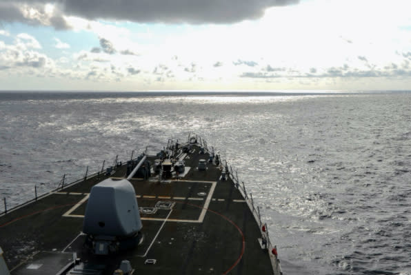 拉賽爾號2月17日航行南海執行自由航行行動，圖片來源：U.S. 7th Fleet
